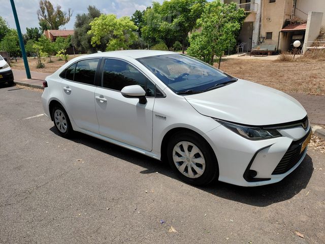 מודעת רכב טויוטה קורולה