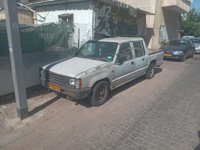 מיצובישי לנסר