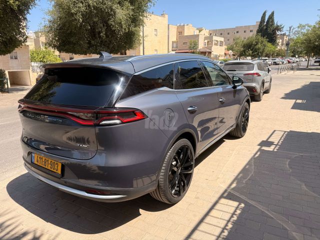 בי.ווי.די טאנג