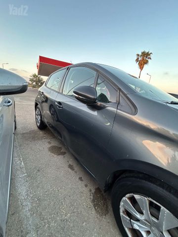 מודעת רכב פיג'ו 208