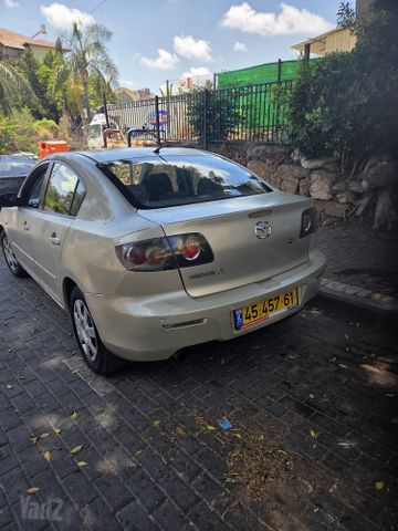 מאזדה 3