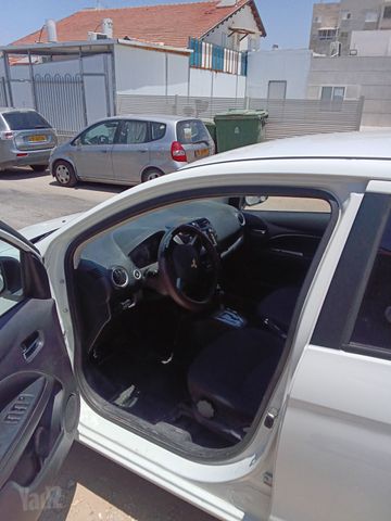 מיצובישי אטראז'