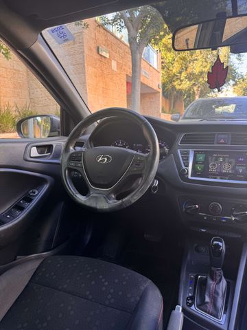 יונדאי i20