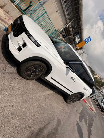ג'אקו J7