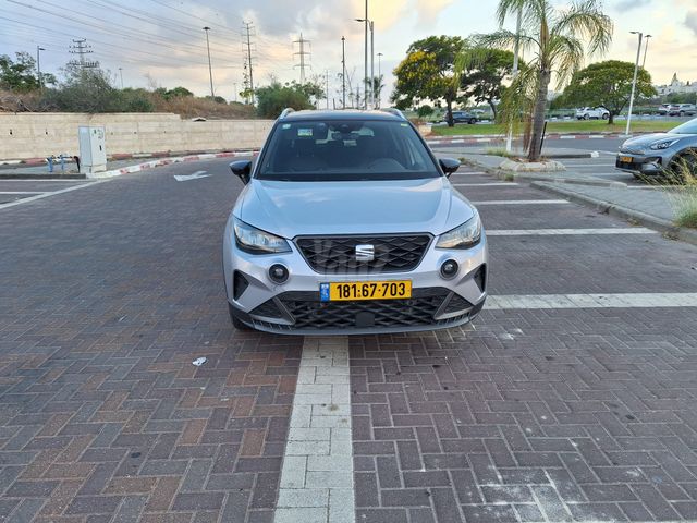 סיאט ארונה