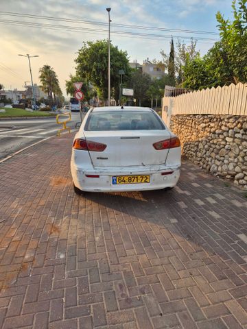 מיצובישי לנסר