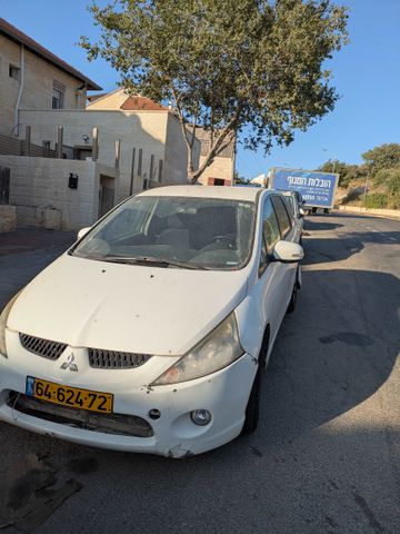 מודעת רכב מיצובישי גרנדיס