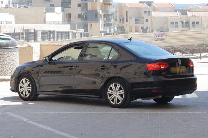 מודעת רכב פולקסווגן ג'טה