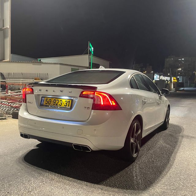 וולוו S60