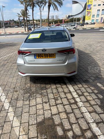 טויוטה קורולה