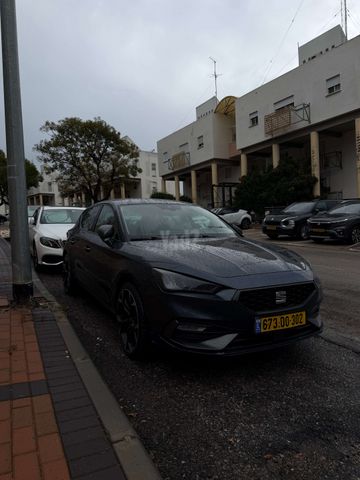 סיאט לאון
