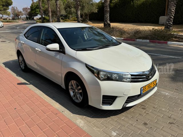 מודעת רכב טויוטה קורולה