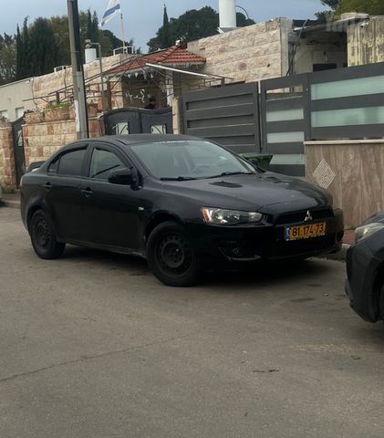 מודעת רכב מיצובישי לנסר