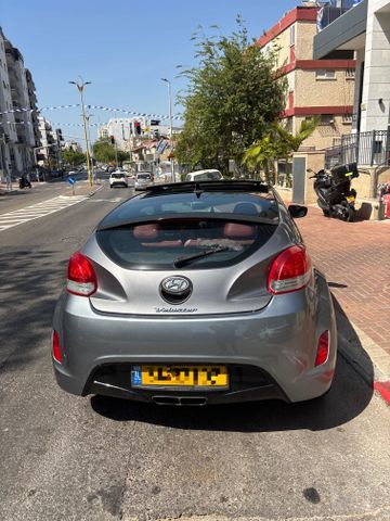 יונדאי ולוסטר