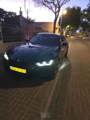 מודעת רכב ב מ וו i4