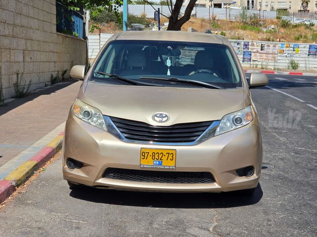 מודעת רכב טויוטה סיינה