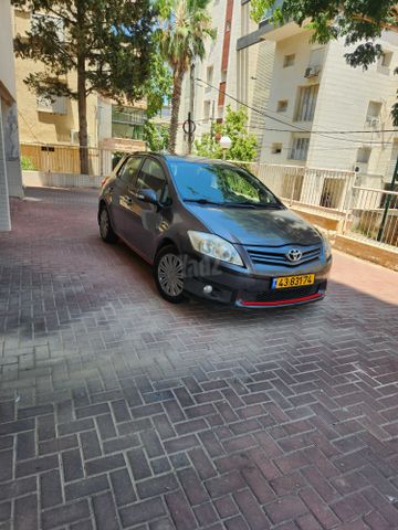 מודעת רכב טויוטה אוריס