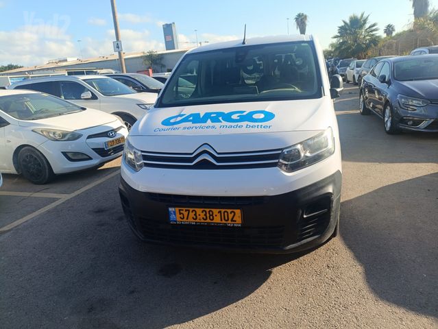 מודעת רכב סיטרואן ברלינגו