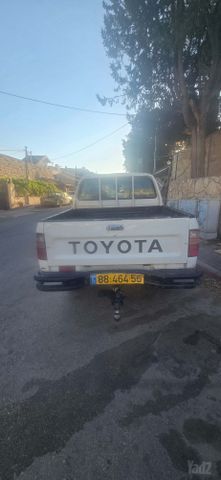 טויוטה היילקס