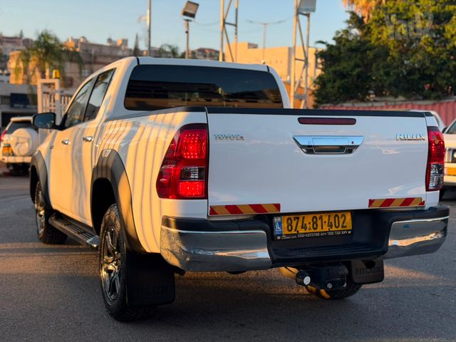 טויוטה היילקס