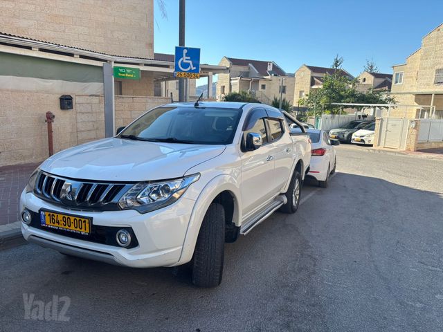 מיצובישי טרייטון / L200