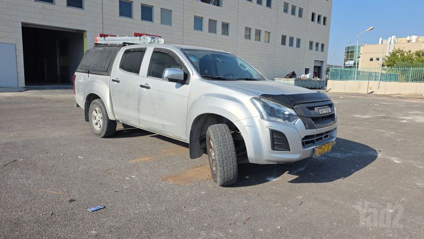 איסוזו די-מקס