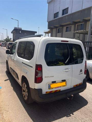 מודעת רכב סיטרואן ברלינגו