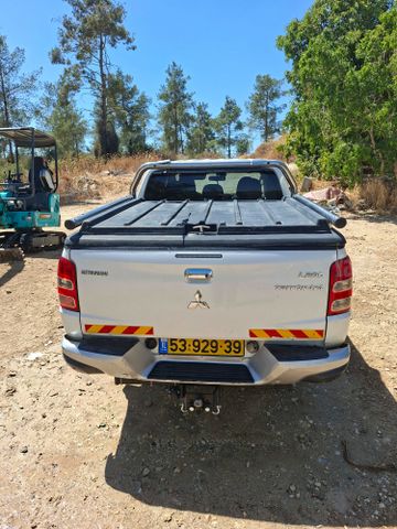 מיצובישי טרייטון / L200