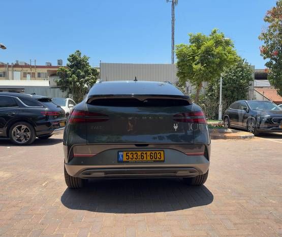 ג'נסיס GV60