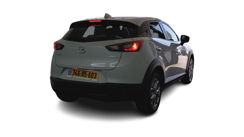מודעת רכב מאזדה CX-3
