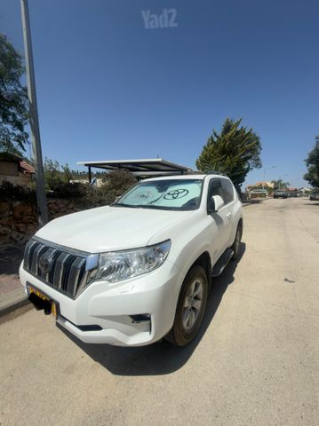 טויוטה לנד קרוזר