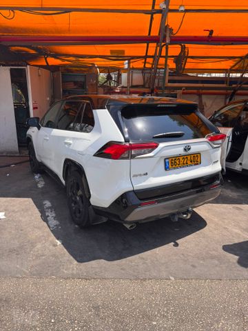 טויוטה RAV4