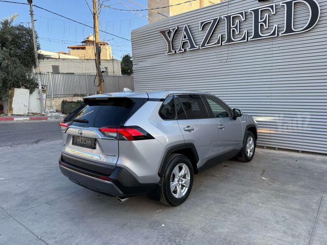 טויוטה RAV4