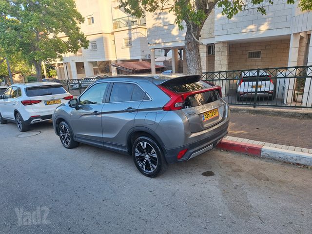 מיצובישי אקליפס קרוס