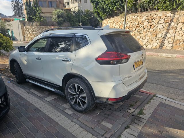 ניסאן אקס טרייל