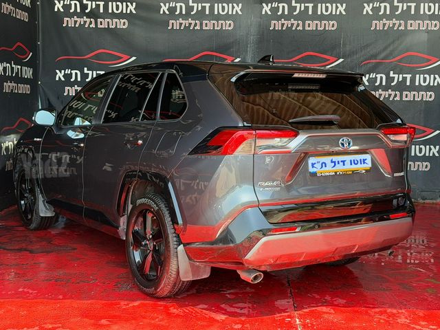 טויוטה RAV4