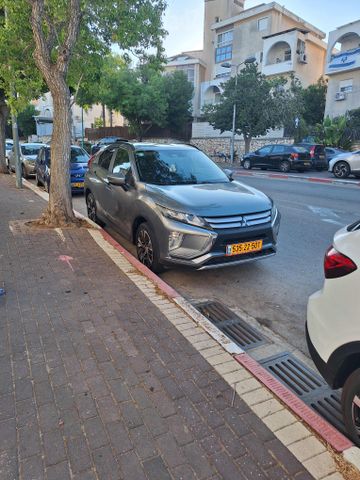 מודעת רכב מיצובישי אקליפס קרוס