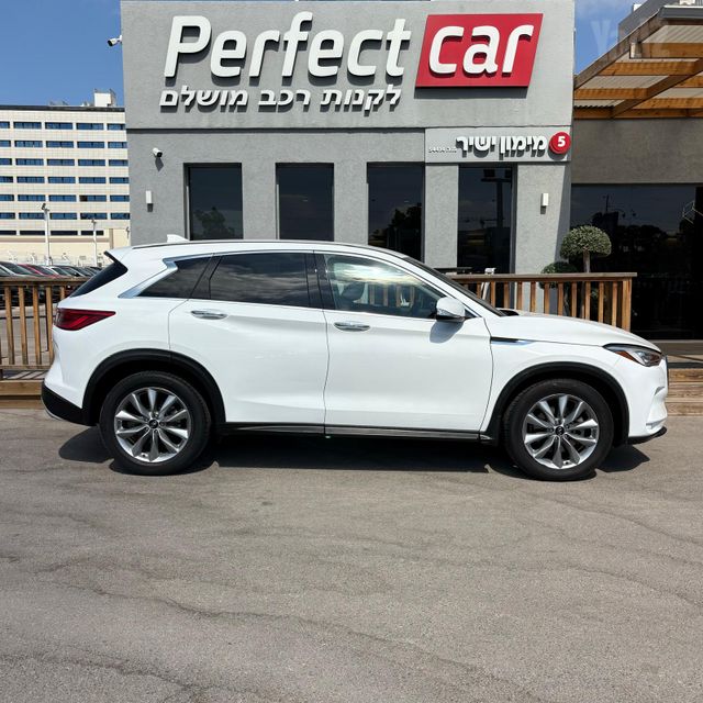 אינפיניטי QX50