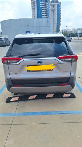 טויוטה RAV4