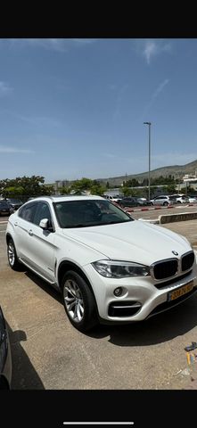 ב מ וו X6