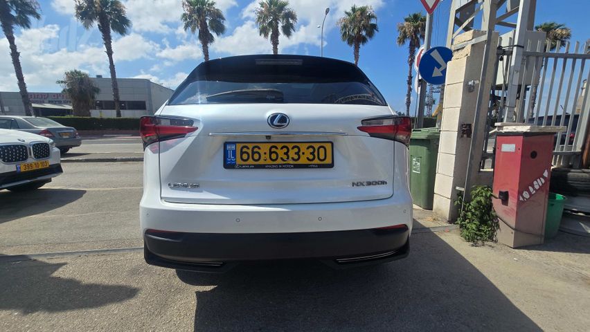 לקסוס NX