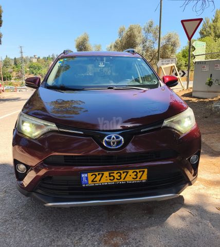 טויוטה RAV4