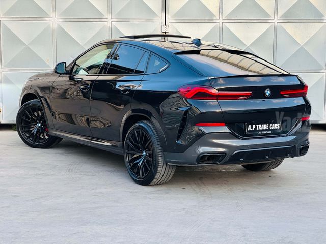 ב מ וו X6 M