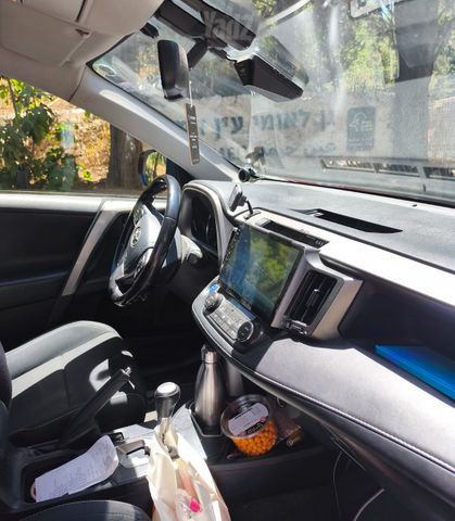 טויוטה RAV4