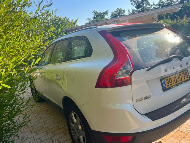 וולוו XC60