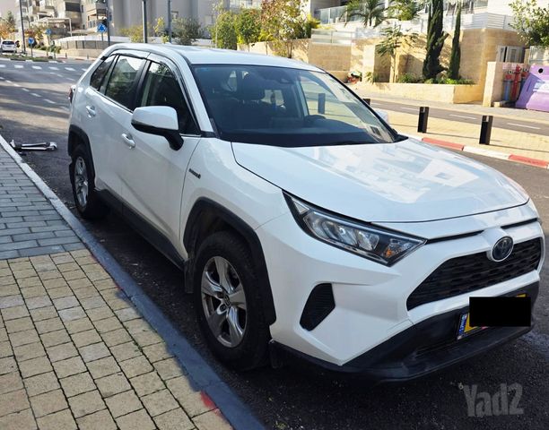 טויוטה RAV4
