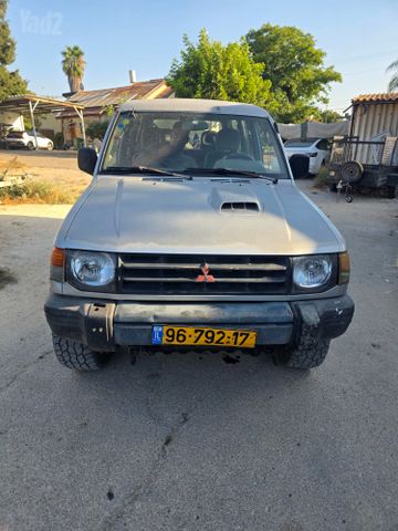 מיצובישי פג'רו