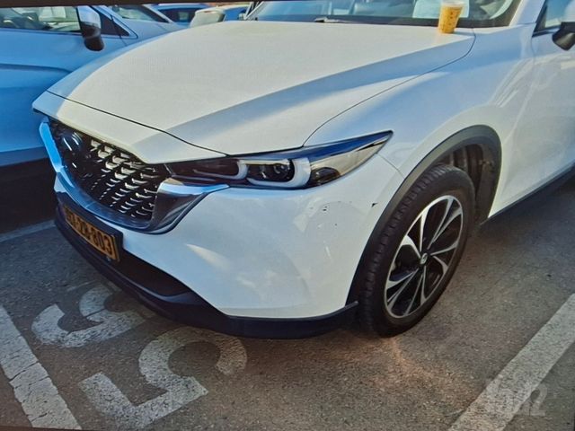 מודעת רכב מאזדה CX-5