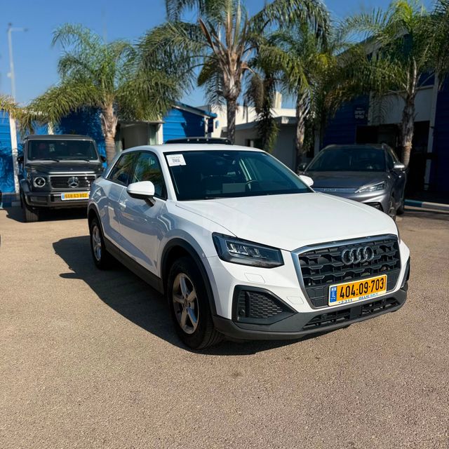 אאודי Q2