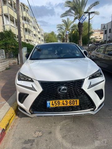 לקסוס NX
